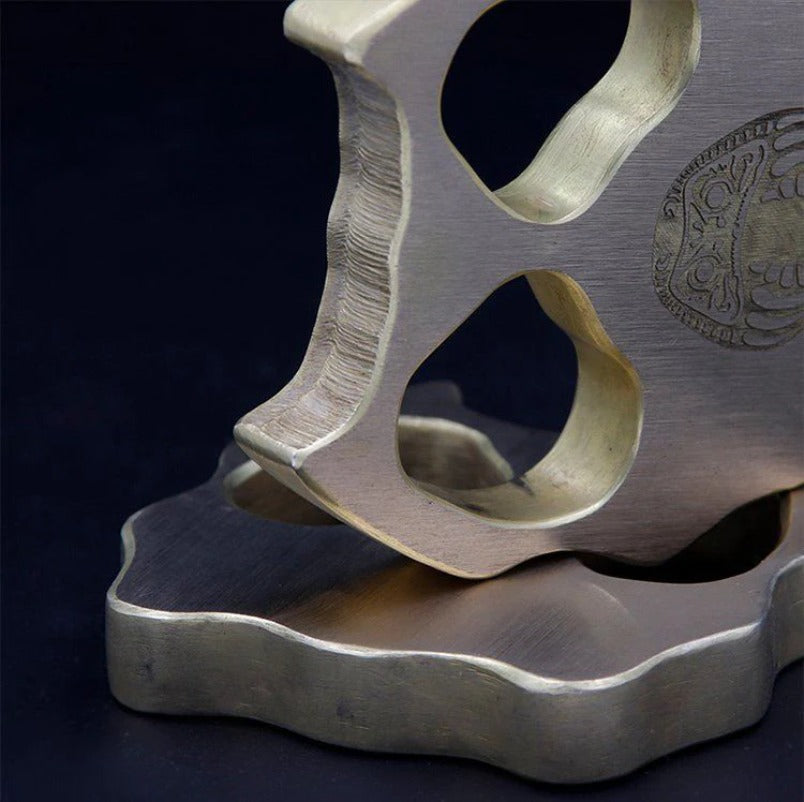 Brass Knuckle Guard Pet-Shaped Self-Defense Tool