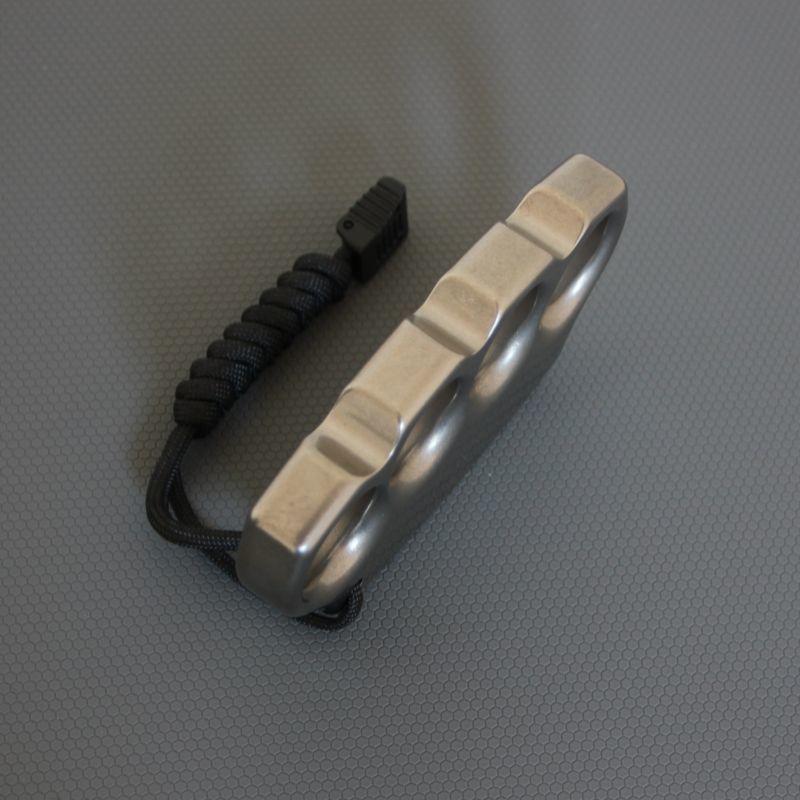 Timeless Titanium Knuckle Duster with a Classic Design