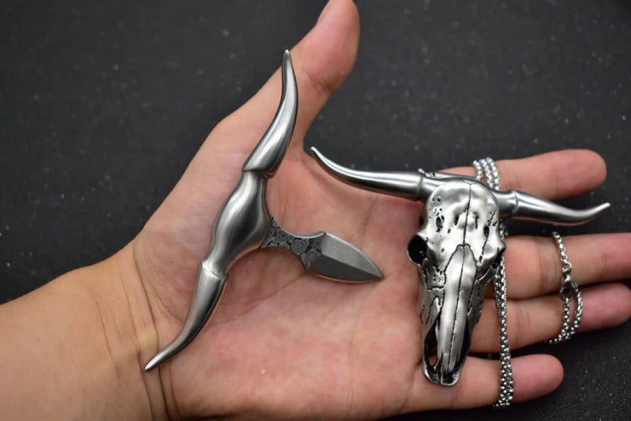Bullhead Spikes Knife Crafted from Durable Damascus Steel
