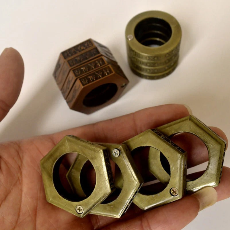 Magic Guard Multi-Use Ring King Collapsible Window Shatter Tool