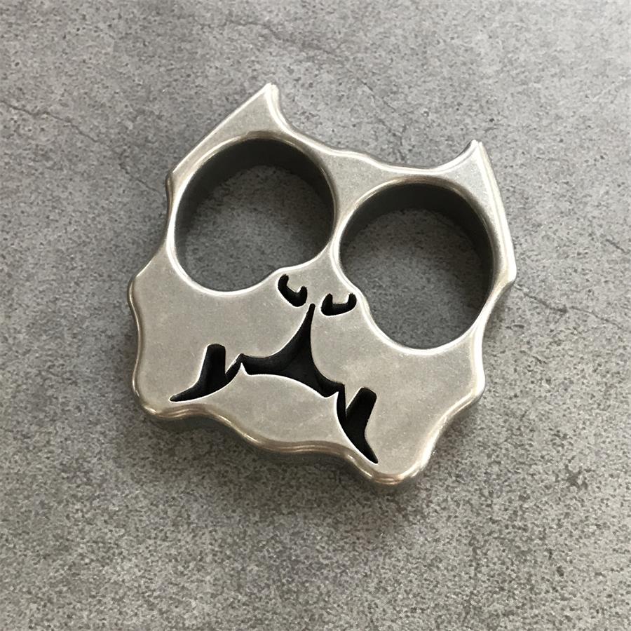 GODEDC TC21 Titanium Dog Form Knuckle Duster for Everyday Defense Use